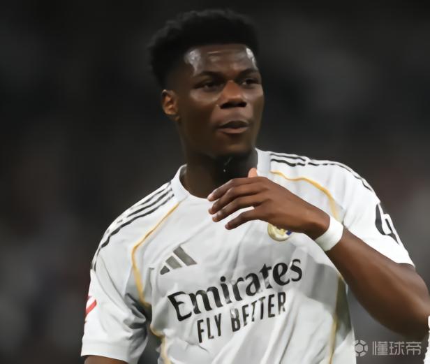 费迪南德：一睡醒M费去热刺了，曼联的钱一定是留给楚阿梅尼